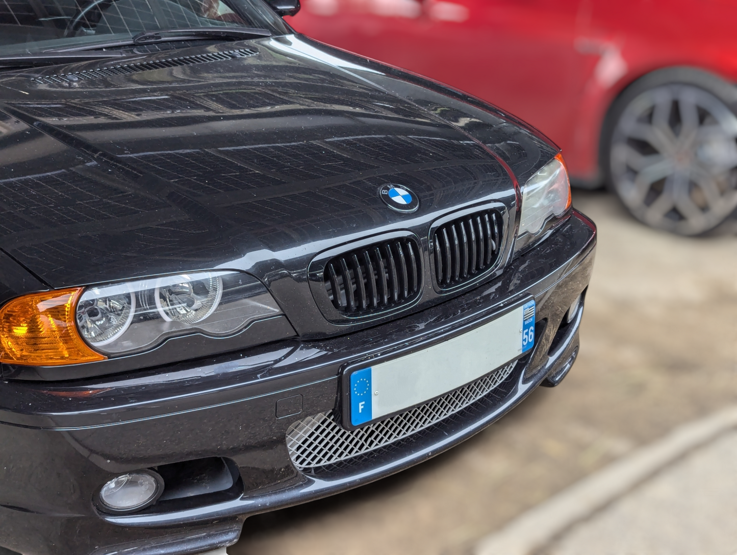 Black Front Kidney Grilles for BMW 3 Series and M3 E46 (1997 to 2005)