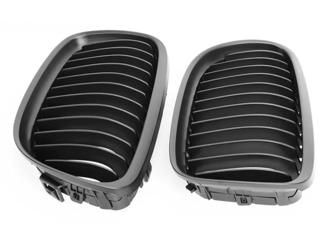 Black Front Kidney Grilles M3-look for BMW 3 Series E90 E91 (2006 to 2012)