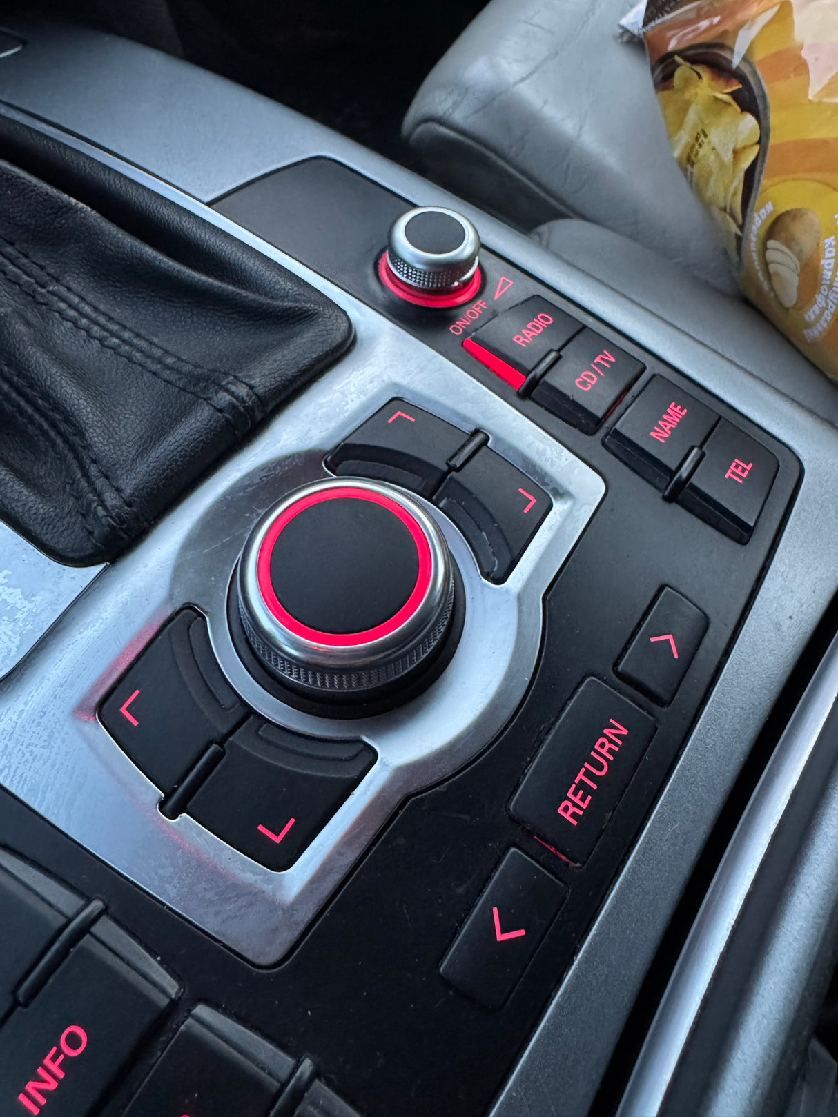 Set of Volume and MMI Knobs/Buttons for Audi A8 D3 (2003–2010) Euro Premium Parts Media MMI button only