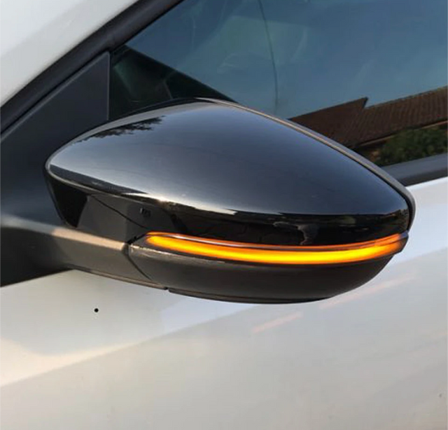 Dynamic sequential LED turn signals for Volkswagen Passat B7 (2011 to 2015) Euro Premium Parts